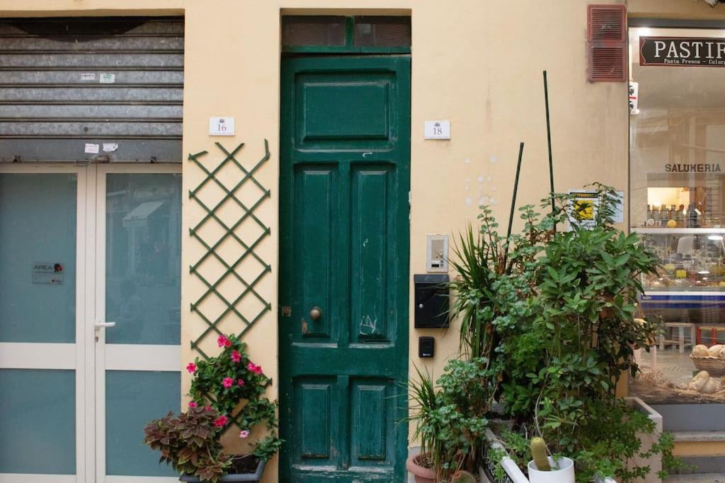 Apartment Nearby Historic Center - 2 Private Bathrooms Κάλιαρι Εξωτερικό φωτογραφία